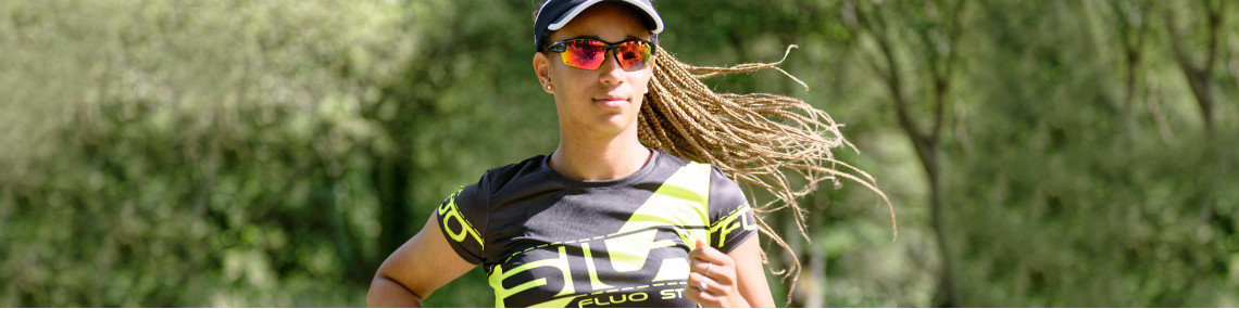 Maillots running femme pour le jogging, le trail et le Marathon